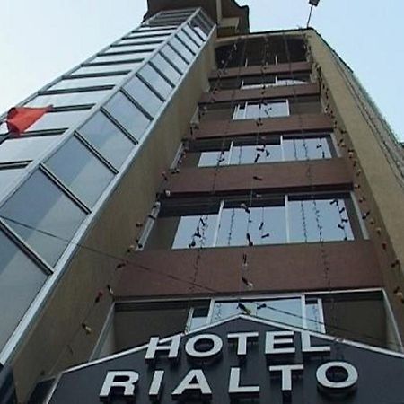 Hotel Rialto Guwahati Buitenkant foto