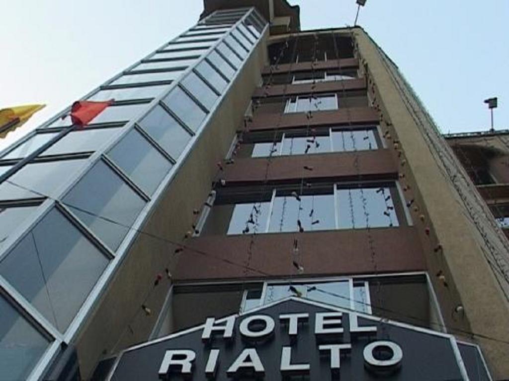 Hotel Rialto Guwahati Buitenkant foto
